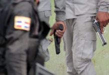 La policía nacional último tres supuestos atracadores que mantenían en So sobra varios negocios del Distrito Nacional