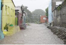 Autoridades alertan a población de posibles inundaciones urbanas por efectos de onda tropical