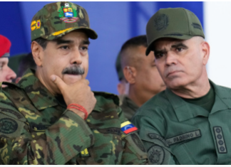 La fuerza aérea de Venezuela celebra una exposición en medio de las tensiones con EE. UU.