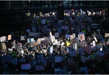 Activistas anti-ICE desconfían del «final» del operativo migratorio en Minesota ordenado por Trump