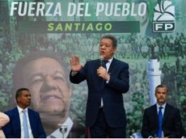 Leonel a Abinader: El problema en los bolsillos de la gente no se resuelve con búsquedas en Google