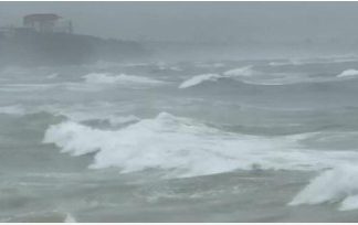 Pocas lluvias y oleaje peligroso para este miércoles