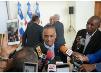 Ministro Joel Santos atribuye apagones a alta demanda