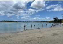 Interior y Policía prohíbe fiestas masivas en playas y balnearios en Semana Santa