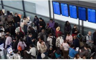 Senado de EEUU acordaron esta madrugada poner fin al caos en aeropuertos