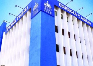 Disponen medidas para el ahorro de energía en las entidades públicas