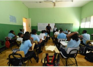 Minerd: Clases seguirán suspendidas en provincias en alerta amarilla