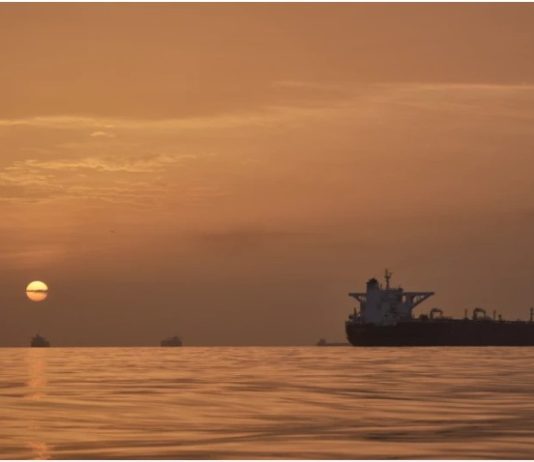 EE.UU. incauta buque con bandera iraní