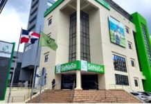 Arrestan a exauxiliar de autorizaciones médicas de SeNaSa cuando intentaba abandonar el país