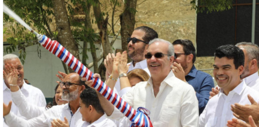 Abinader destaca en Ocoa grandes inversiones para solucionar falta de agua