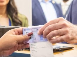 Gobierno modifica vigencia de licencias de conducir para mayores de 65 años
