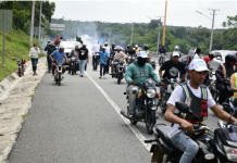 Policía dispersa con gases lacrimógenos marcha en apoyo a proyecto ambiental en Pedro Brand