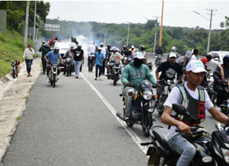 Policía dispersa con gases lacrimógenos marcha en apoyo a proyecto ambiental en Pedro Brand