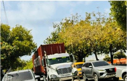 Transportistas respaldan propuesta de restringir circulación de camiones a horario nocturno