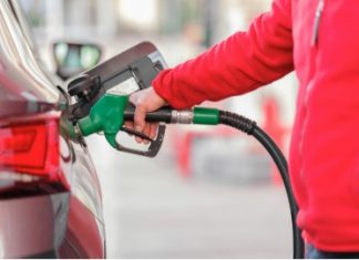 Mantienen sin cambios los principales combustibles y reducen otros derivados del petróleo