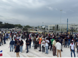Manifestación ciudadana en la Plaza de la Bandera: Protestan contra el costo de la vida, el nuevo Código Penal y la reforma fiscal