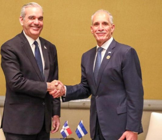 HONDURAS GESTIONA COMPRA DE AVIONES Y VEHÍCULOS BLINDADOS A LA INDUSTRIA MILITAR DOMINICANA