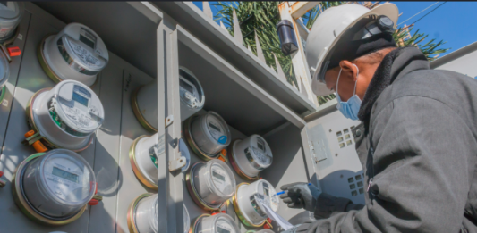ALTAS FACTURAS CONCENTRAN EL 96 % DE LOS RECLAMOS ELÉCTRICOS EN PROTECOM: EDEESTE LIDERA LAS QUEJAS