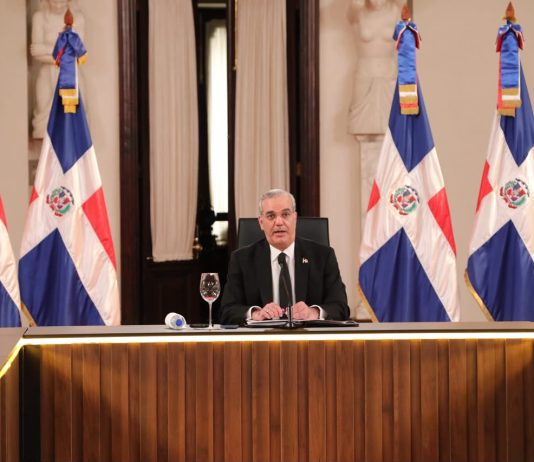 GOBIERNO REPORTA QUE LA POBREZA MONETARIA BAJÓ AL 13.75 % EN EL SEGUNDO TRIMESTRE DE 2026
